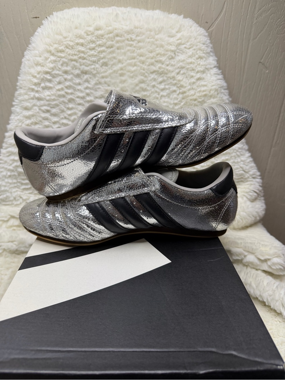 Adidas Taekwondo Silver Metallic Black (Women's) - Picture 4 of 12